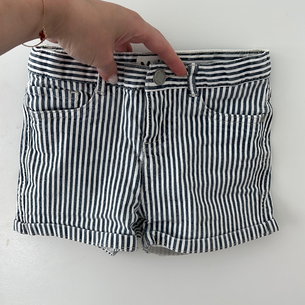 Molo girls striped shorts -6/7 t